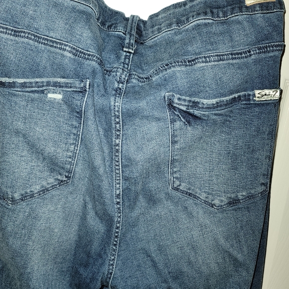7Seven Jeans - Picture 5 of 10
